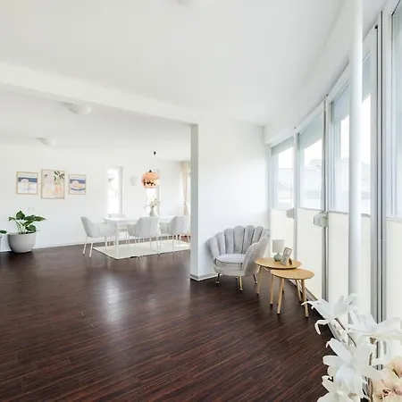 Helles Penthouse Mit Dachterrasse&bergblick Mondsee