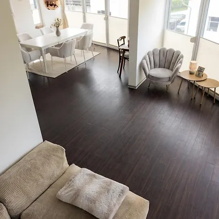 Apartment Helles Penthouse Mit Dachterrasse&bergblick *