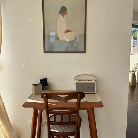 Helles Penthouse Mit Dachterrasse&bergblick Apartment *